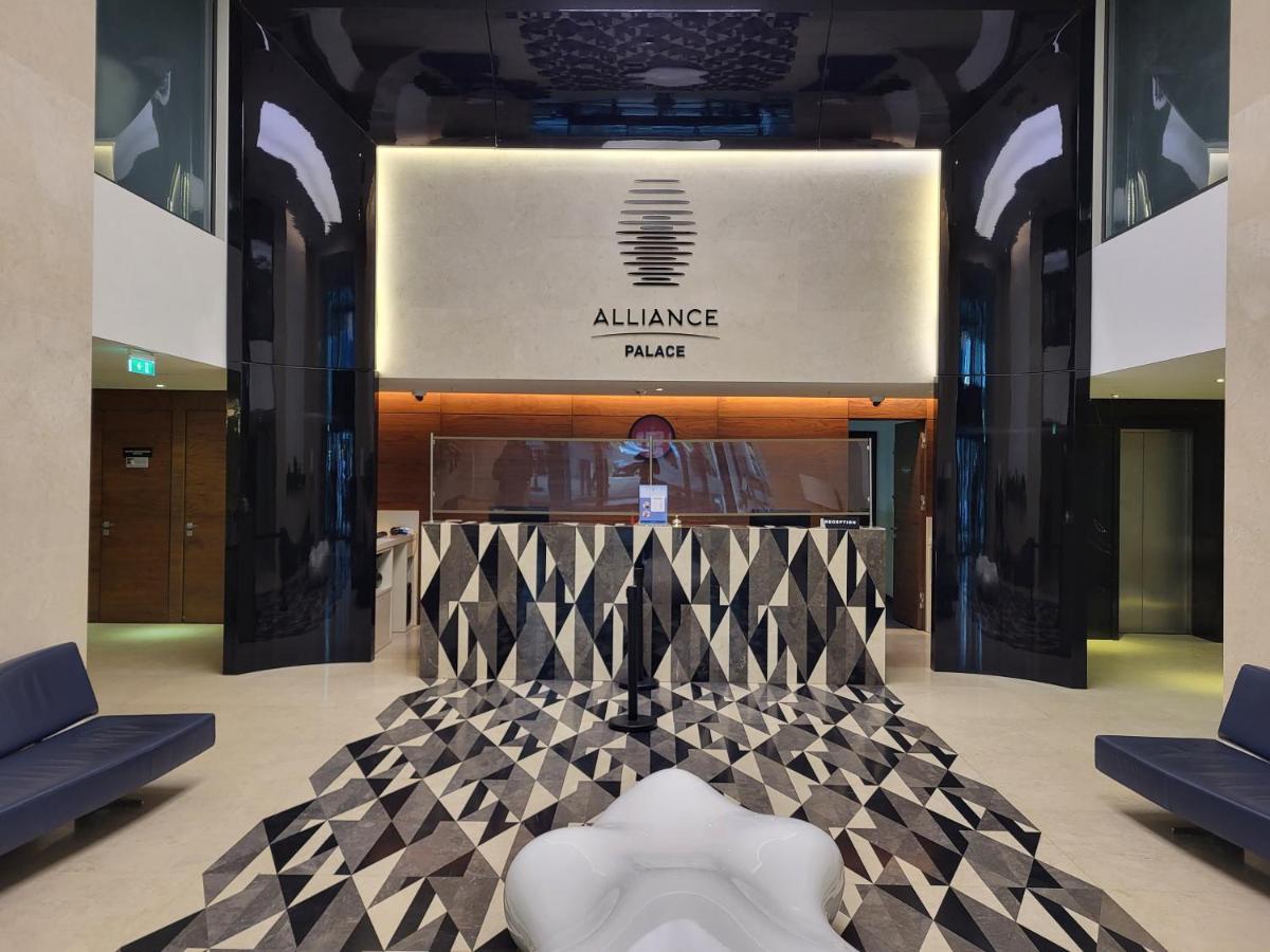Black Sea Apartments Alliance Palace Batoemi Buitenkant foto