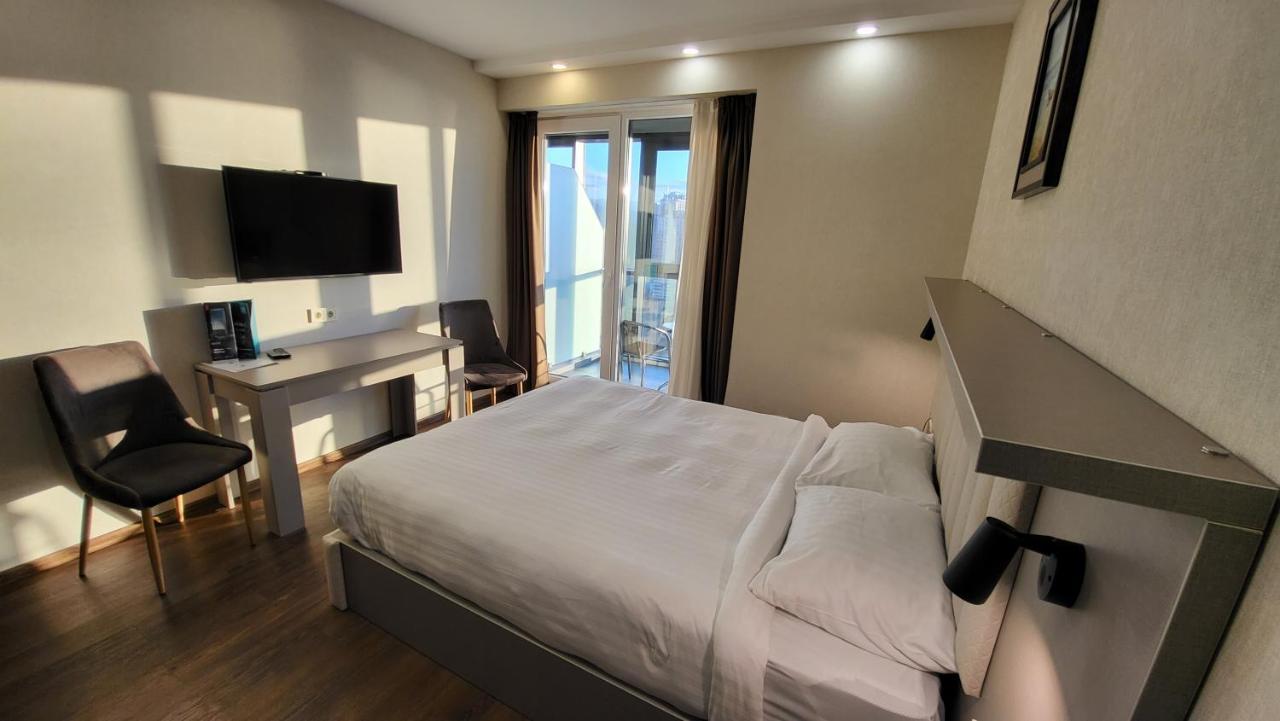 Black Sea Apartments Alliance Palace Batoemi Buitenkant foto